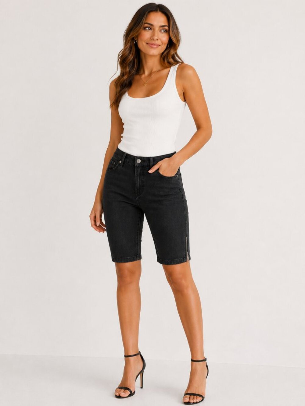 GUESS Black Mid Rise Skinny Bermuda Jeans Zip Hem Stretch Size 26